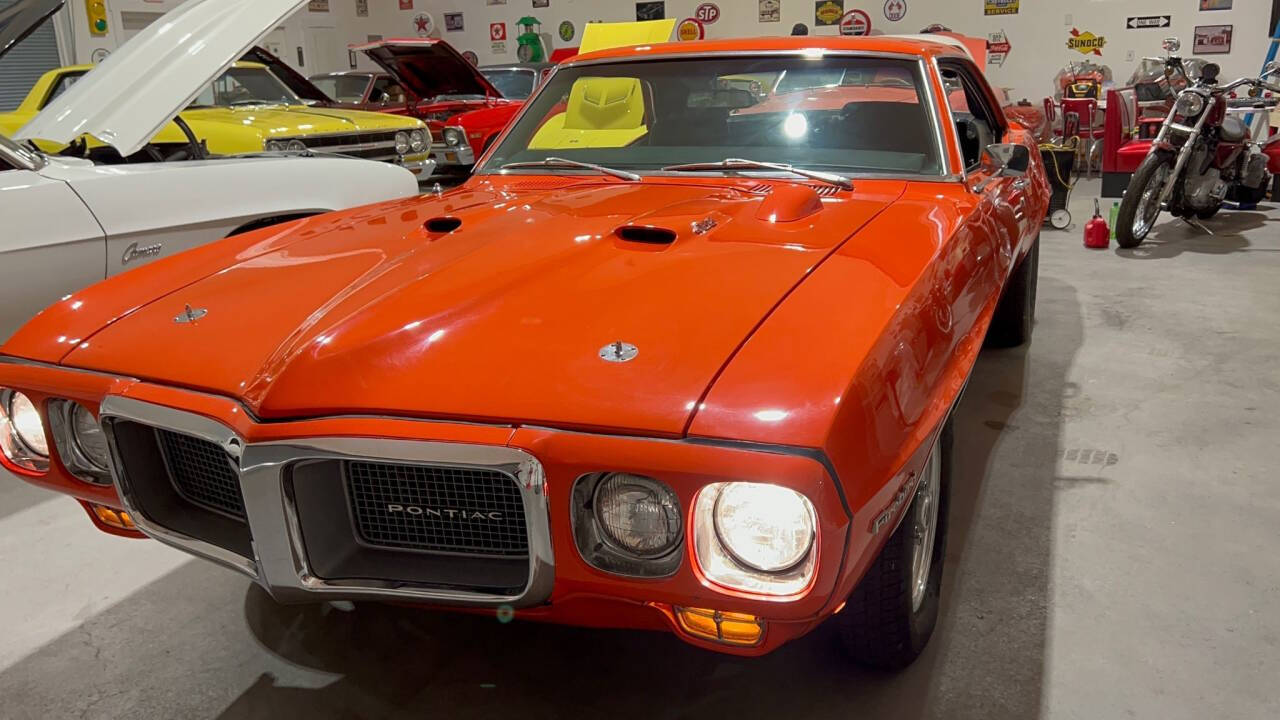 1969 Pontiac Firebird 85