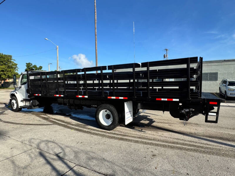 2016 Freightliner M2 106