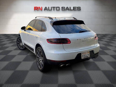 2015 Porsche Macan S