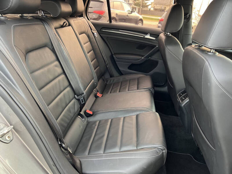 2015 Volkswagen Golf R 4Motion