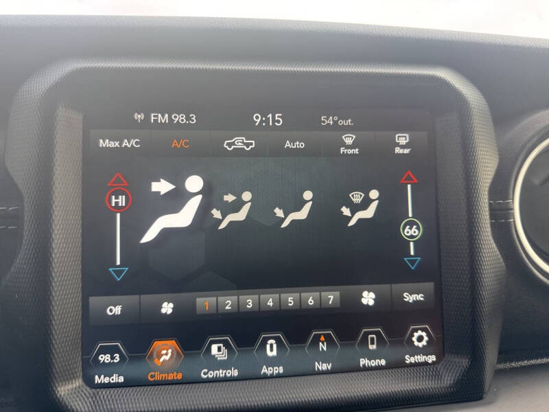 2022 Jeep Gladiator Overland