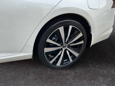 2022 Nissan Altima 2.0 SR