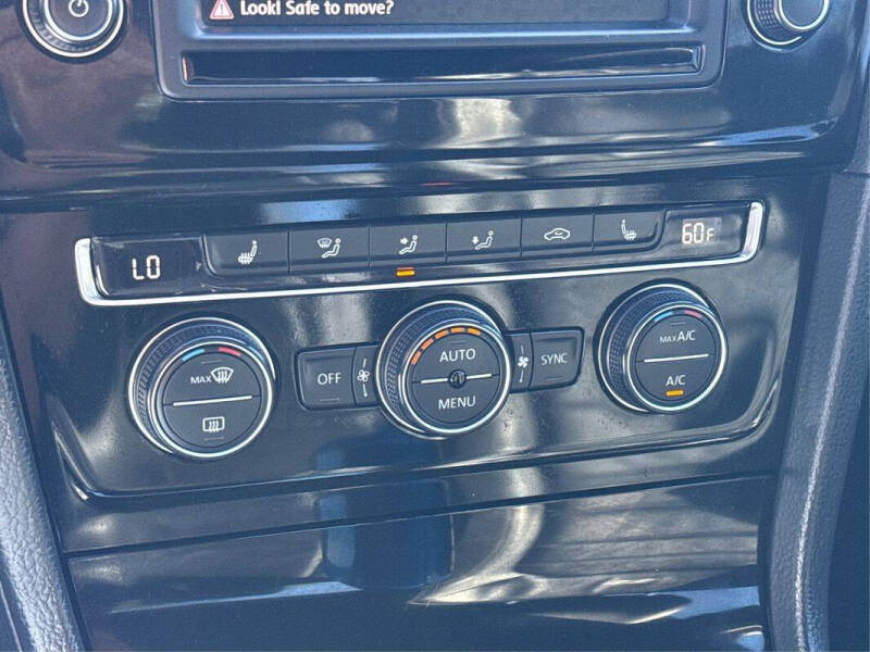 2016 Volkswagen Golf R 4Motion