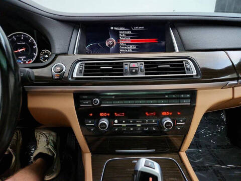 2014 BMW 7 Series 740i