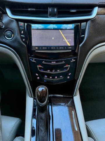 2013 Cadillac XTS Luxury Collection