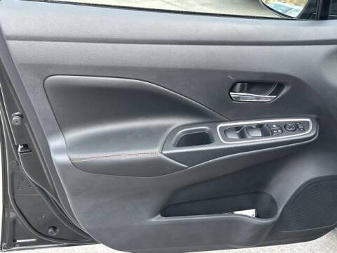 2025 Nissan Versa SR