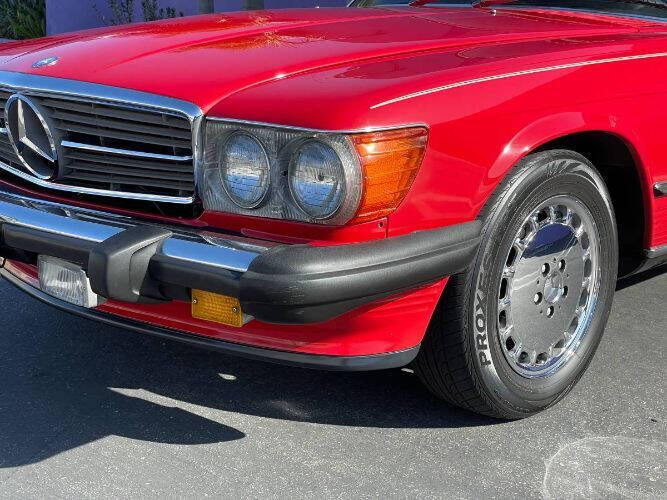 1988 Mercedes-Benz 560-Class 560 SL