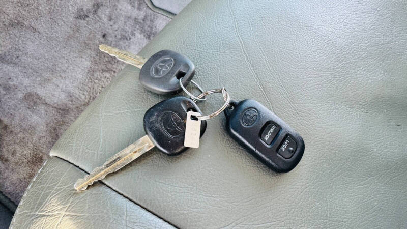 2007 Toyota Corolla LE