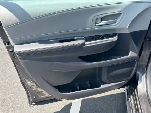 2024 Toyota Sienna LE 8-Passenger