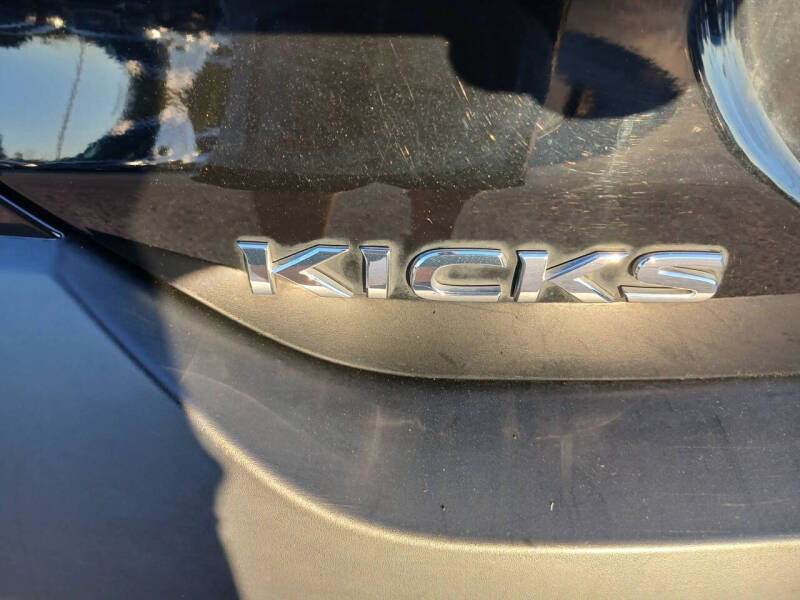 2020 Nissan Kicks SV