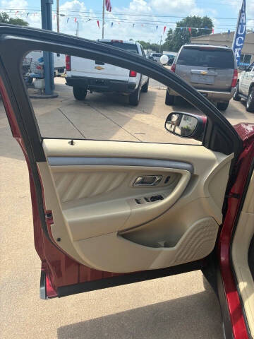 2015 Ford Taurus SEL