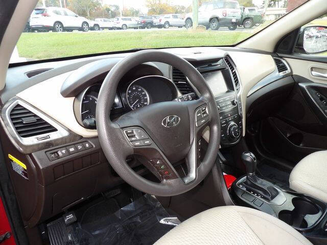 2017 Hyundai Santa Fe SE