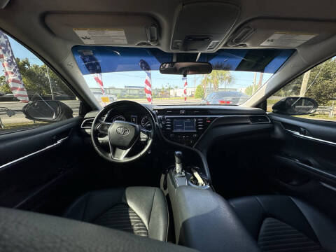 2018 Toyota Camry SE