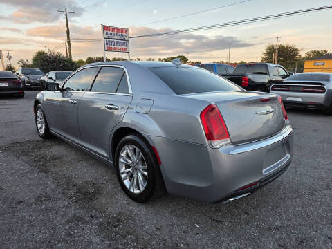 2016 Chrysler 300 C