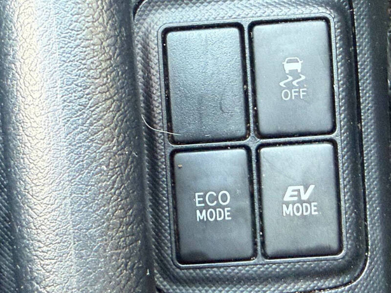 2015 Toyota Prius c Two