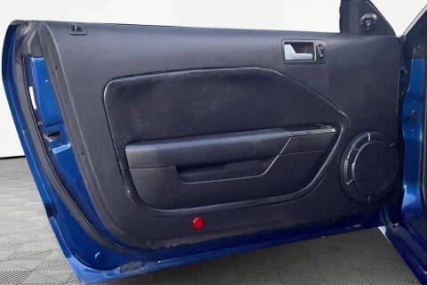 2006 Ford Mustang GT Deluxe