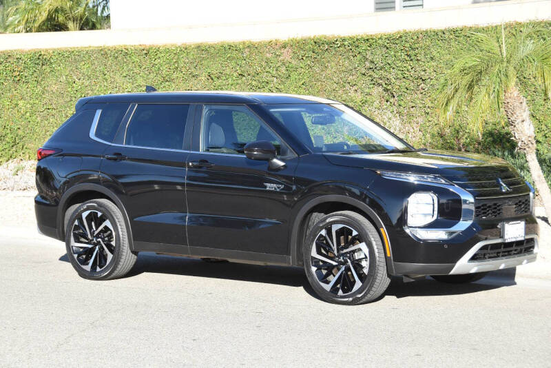 2023 Mitsubishi Outlander PHEV SE