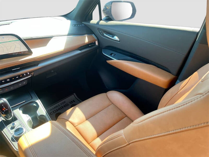 2025 Cadillac XT4 Sport