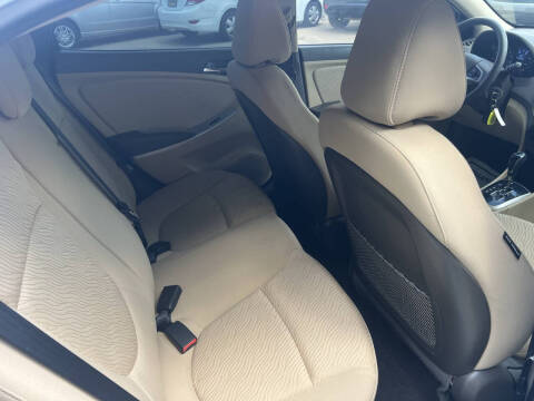 2014 Hyundai Accent GLS