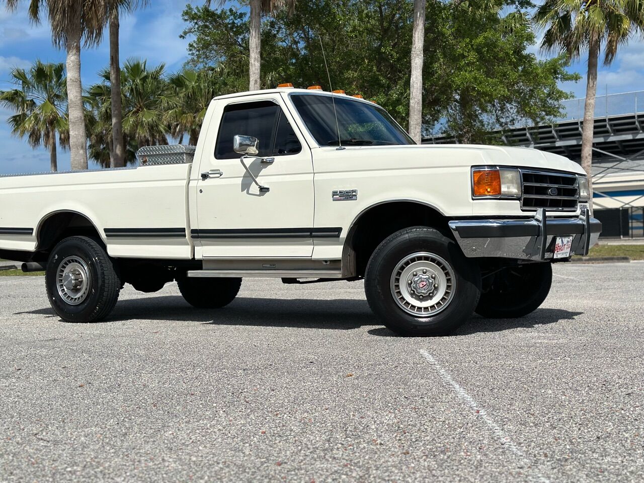 1990 Ford F-250 30