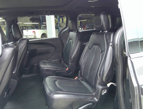 2022 Chrysler Pacifica Touring L