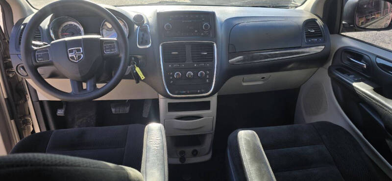 2016 Dodge Grand Caravan American Value Package