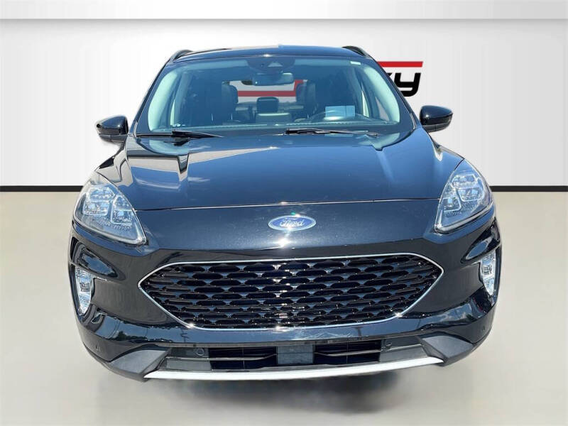 2022 Ford Escape Titanium