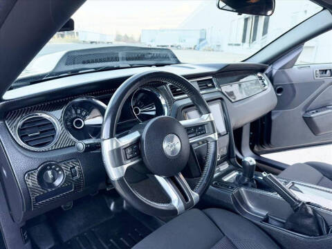 2014 Ford Mustang V6