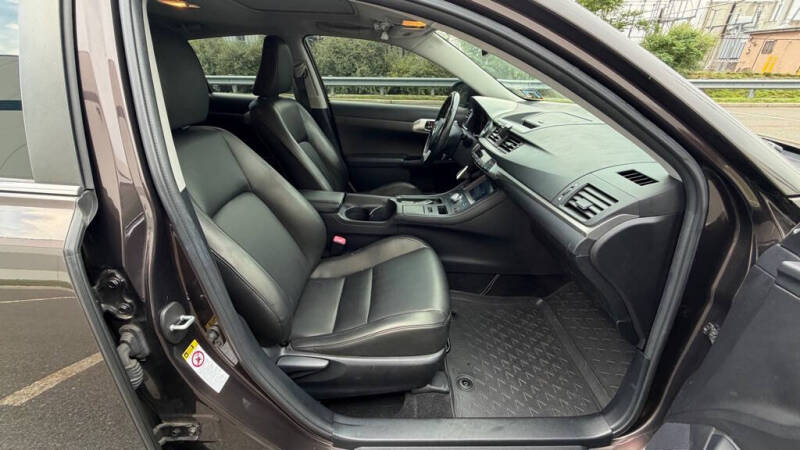 2012 Lexus CT 200h