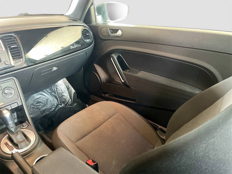 2018 Volkswagen Beetle 2.0T S