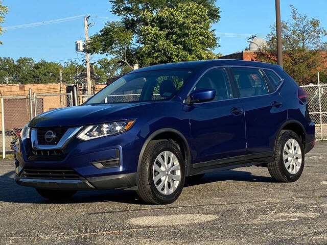 2018 Nissan Rogue for sale at Ideal Cars LLC in Skokie, IL