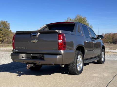 2011 Chevrolet Avalanche LTZ