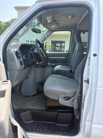 2012 Ford E-Series E-350 SD XL
