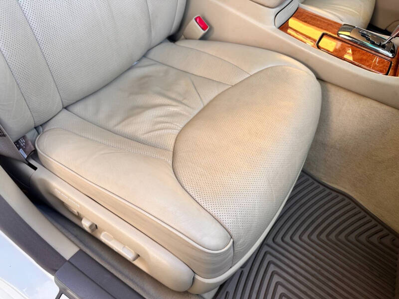 2004 Lexus LS 430