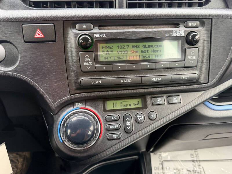 2013 Toyota Prius c Two