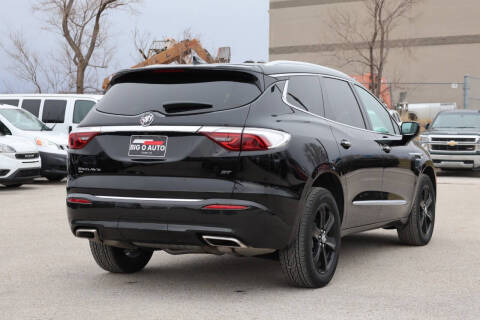 2023 Buick Enclave Essence
