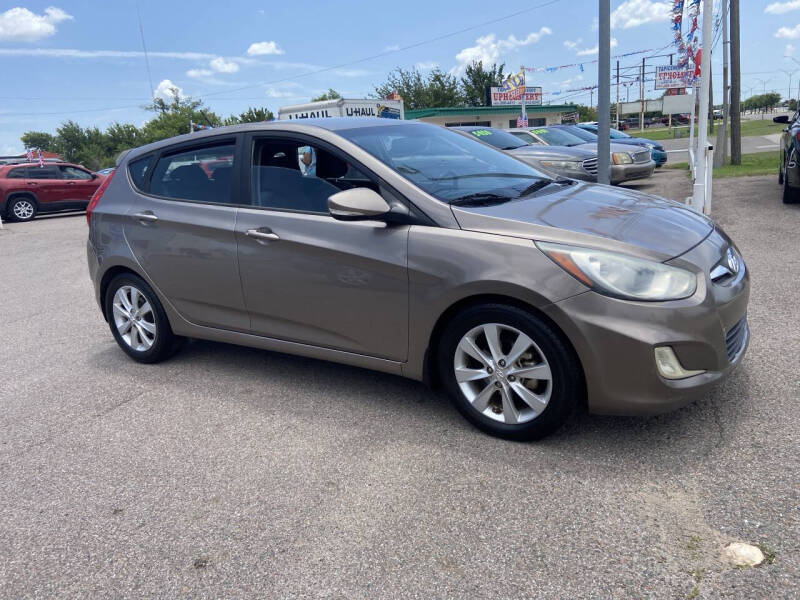 2013 Hyundai Accent SE