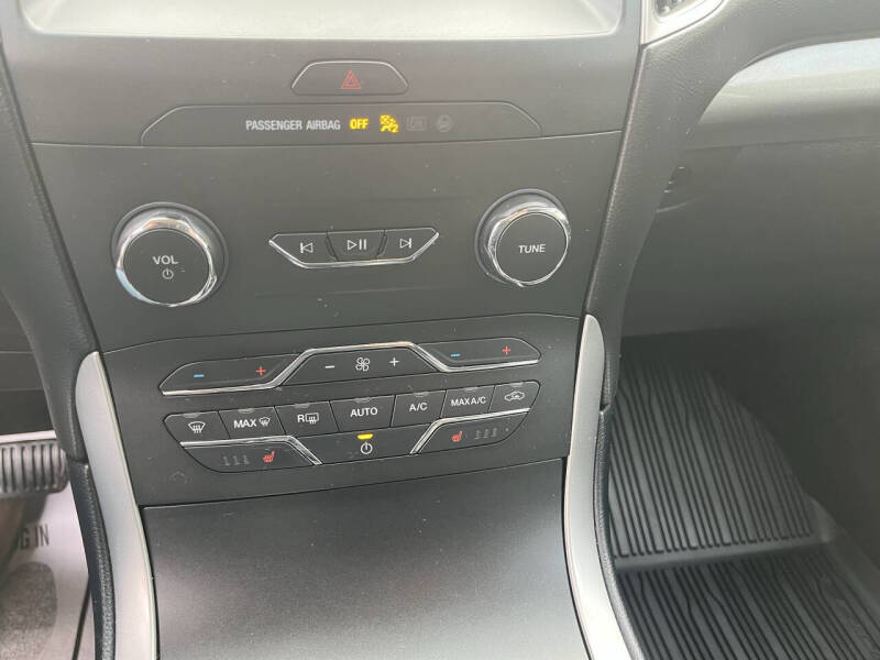 2019 Ford Edge SEL