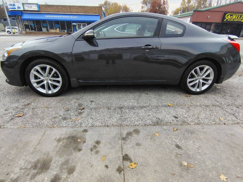 2010 Nissan Altima 3.5 SR