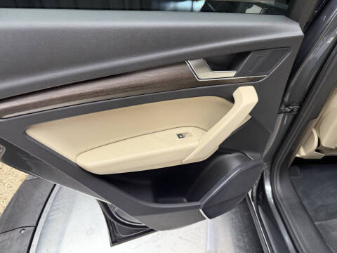 2024 Audi Q5 e quattro S line Premium 55 TFSI