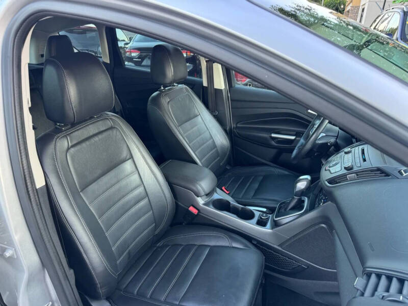 2017 Ford C-MAX Energi SE