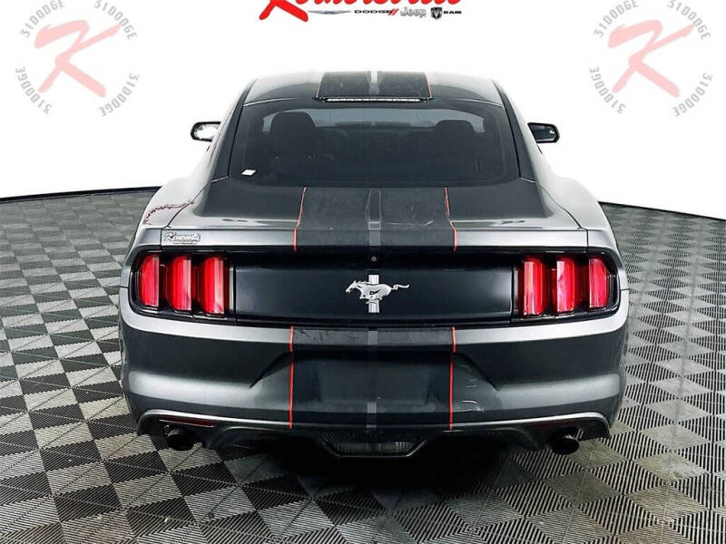 2017 Ford Mustang V6