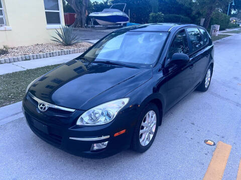 2009 Hyundai Elantra for sale at L G AUTO SALES in Boynton Beach FL