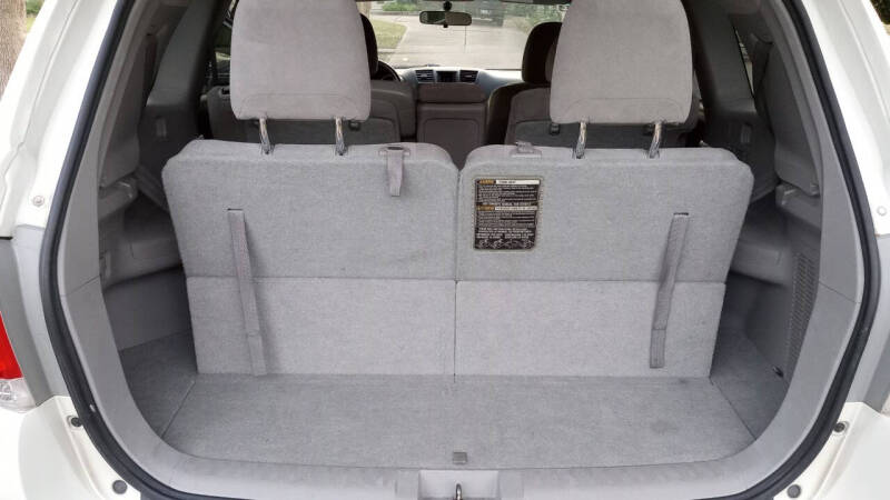 2011 Toyota Highlander SE