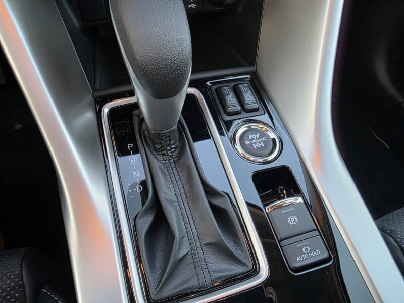 2026 Mitsubishi Eclipse Cross SE