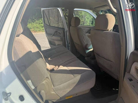 2003 Toyota Sequoia SR5