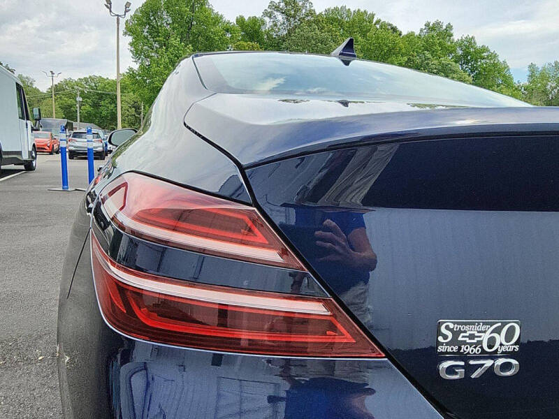 2023 Genesis G70