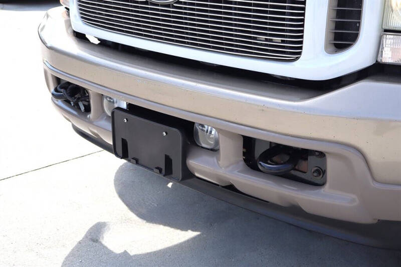 2004 Ford Excursion Eddie Bauer