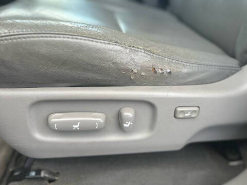 2005 Toyota Sequoia SR5