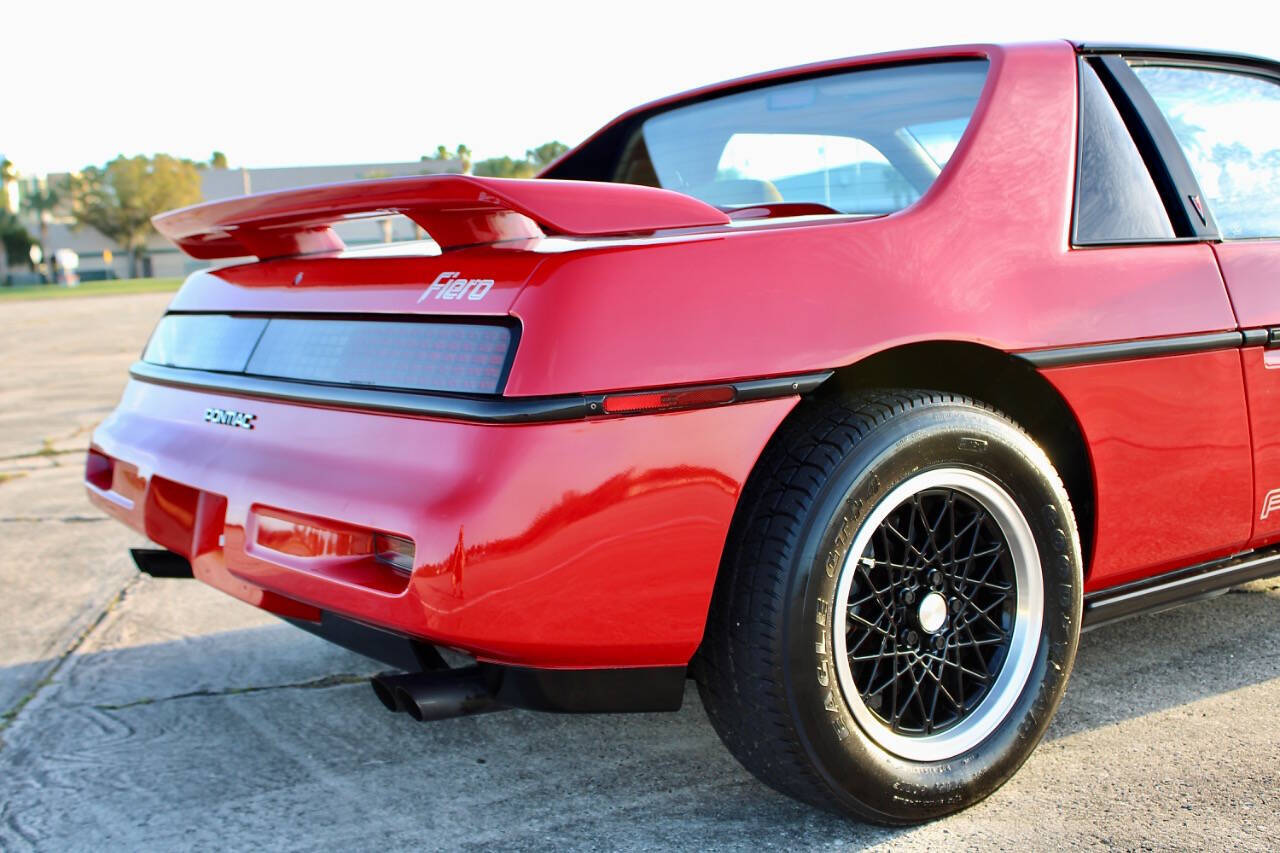 1988 Pontiac Fiero 54